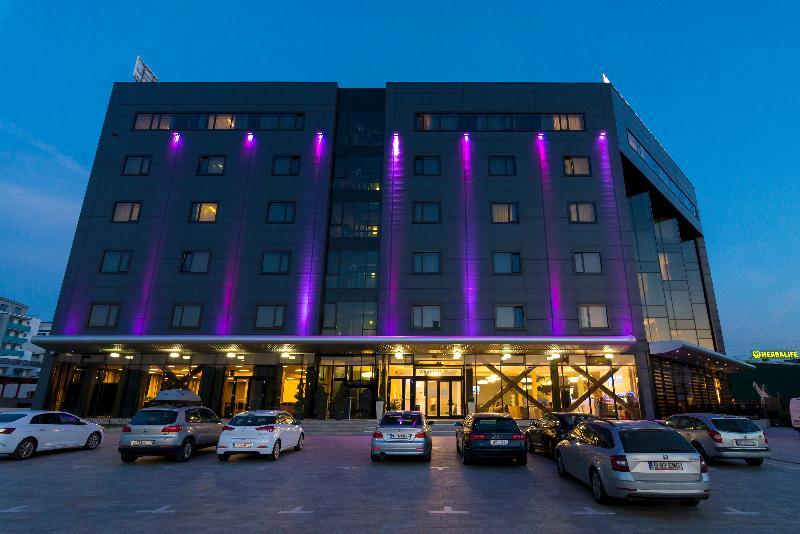 West Hotel 4*