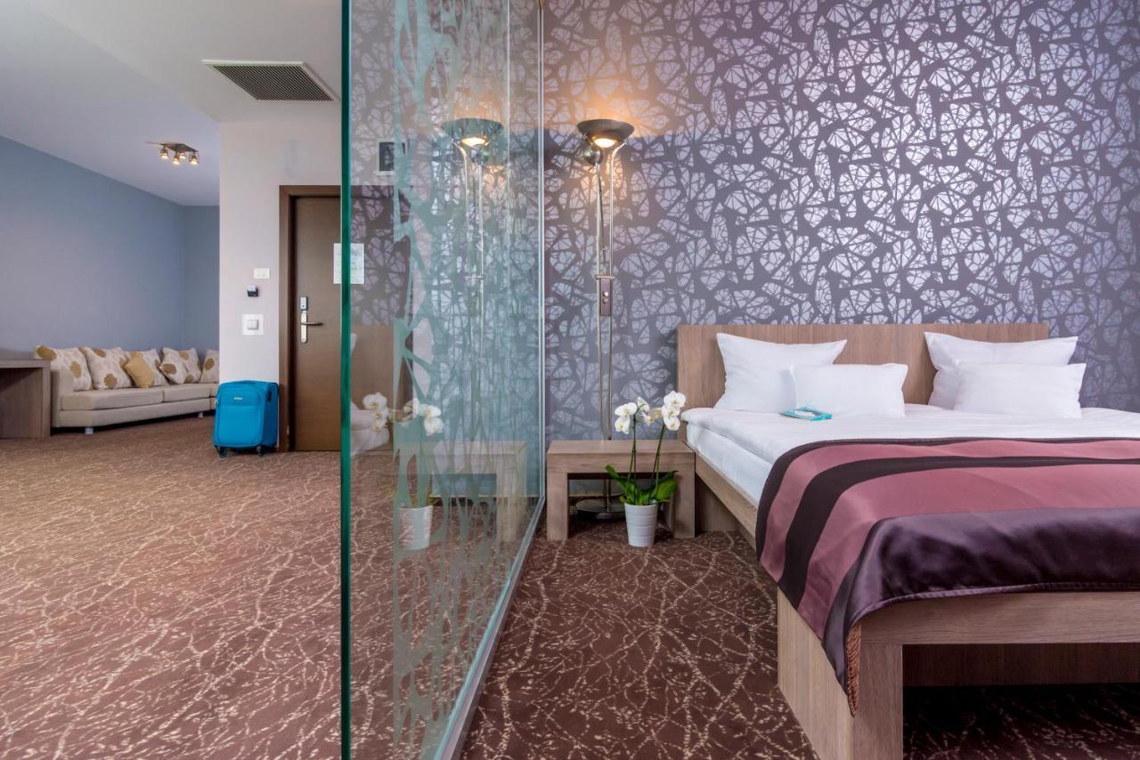 West 4* Floresti (Cluj)